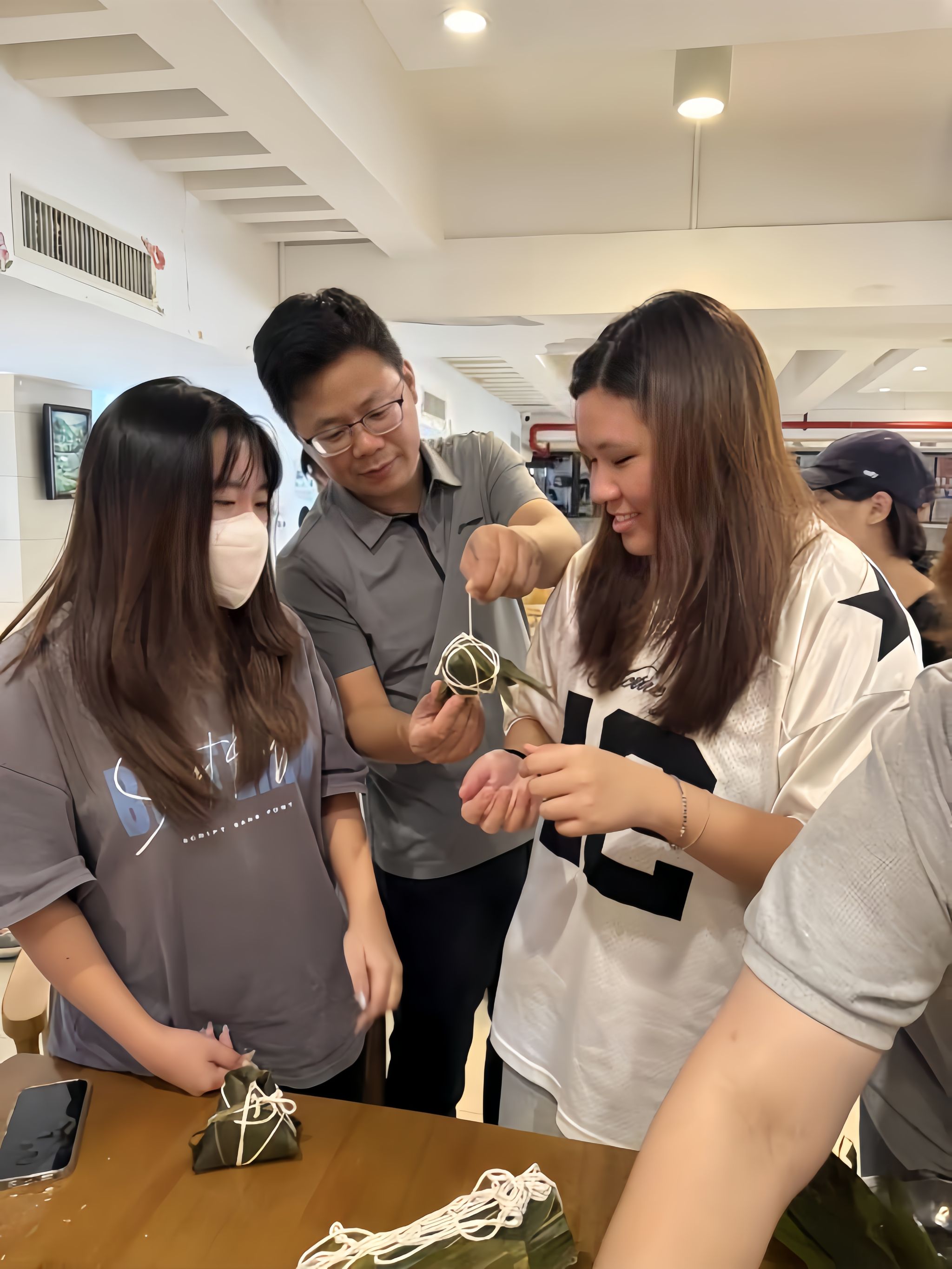 微信图片_20251031120302_3227_1jpg